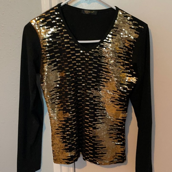 Shirt - Picture 1 of 2